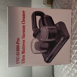 Mattress Vacuum Cleaner， New in Box